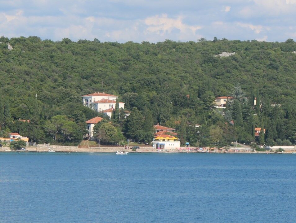 Hotel Pansion Delfin Omišalj Exterior foto